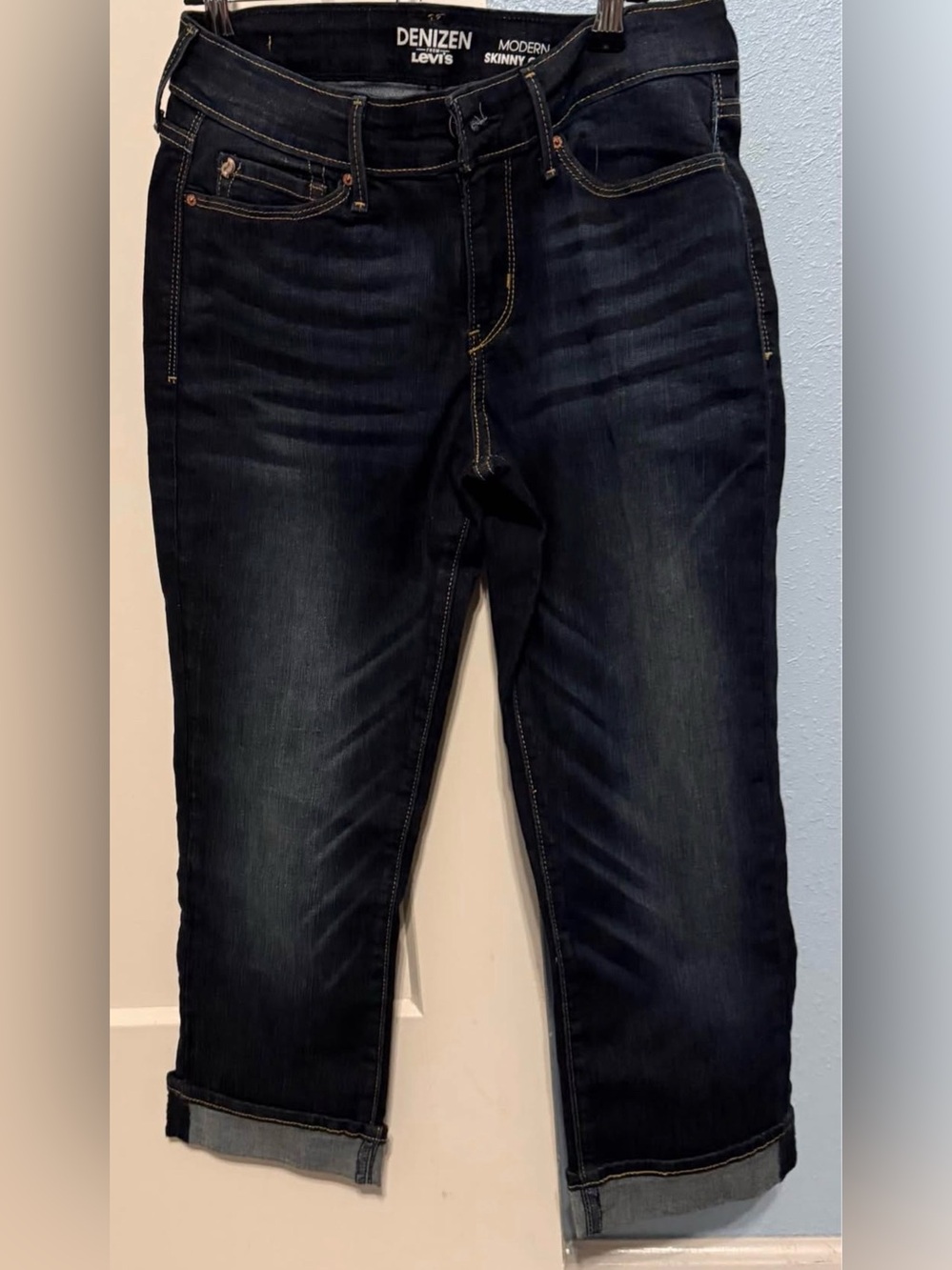 Levi's Denizen Dark Blue Cropped Skinny Jeans